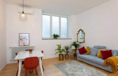 Chinatown Apartment | In the center of Milan, a cozy one bedroom apartment that has just been renovated - 10 minutes from the metro