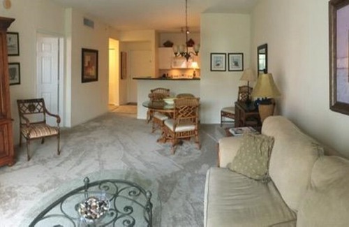 Downtown West Palm Beach Apartment | In The Heart Of CityPlace Fully Furnished 1/1 Turnkey condo