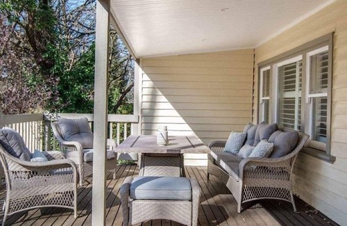 Mount Dandenong House | In the heart of Mt Dandenong
