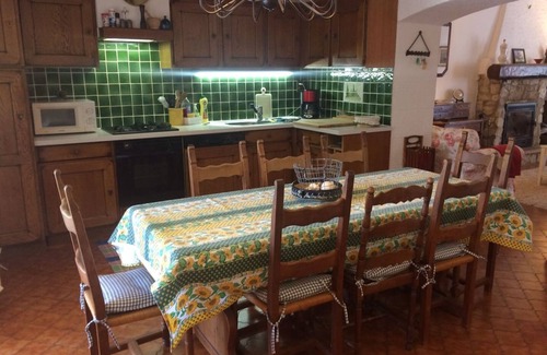 Senas House | IN THE HEART OF PROVENCE, NEAR TO EVERYTHING, PRIVATE SWIMMING POOL, 8 to 10p.