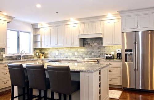 Stratton Mountain House | In the Heart of Stratton Village Square