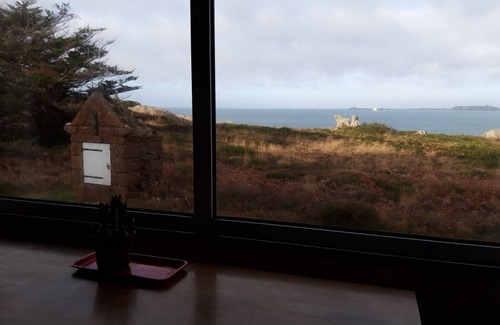 Ploumanach Villa | In the heart of the Pink Granite Coast