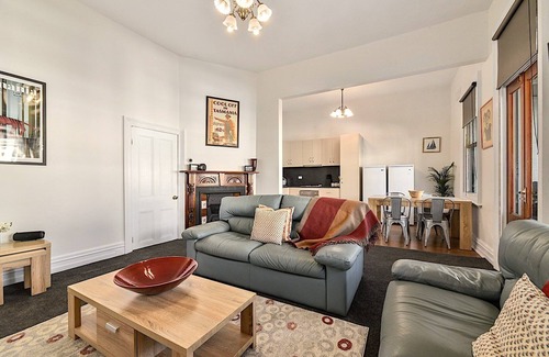 Launceston CBD Apartment | In the heart of the city.