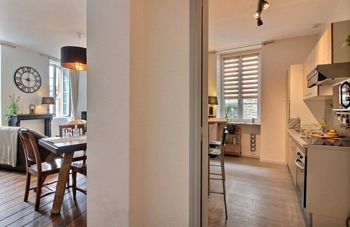 Lamballe Apartment | IN THE HEART of the CITY 15 mins from LITTORAL BRETON beaches, hiking, golf, spa, stud farm
