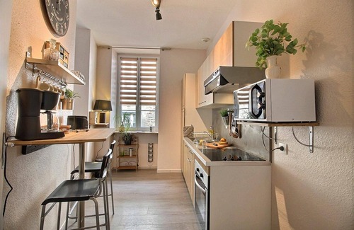 Lamballe Apartment | IN THE HEART of the CITY 15 mins from LITTORAL BRETON beaches, hiking, golf, spa, stud farm