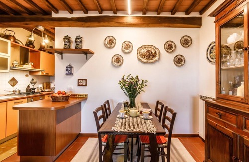 Monteaperti Apartment | In the hills with views of Siena, Chianti and Crete