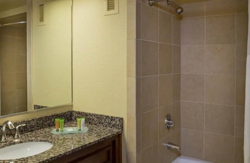 Laughlin House | In the Middle of It All! 4 Spacious Units, Game Rooms, Casino, Onsite Dining!