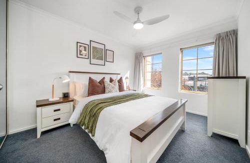 North Adelaide Apartment | In The Midst on Melbourne