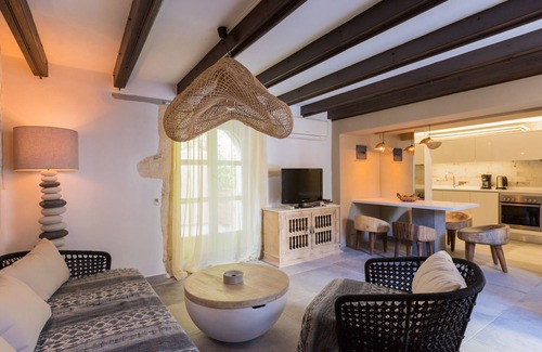 Old Town Rethymnon House | In the old historical town of Rethymno, Myrthia Luxury home with a private pool
