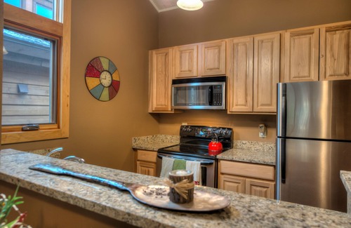 Warrior's Mark Condo | In Town Vacation Rental within Walking Distance to Slopes, Bike Trails & Main St
