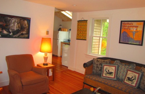 Vineyard Haven House | In-Town-WALK TO EVERYTHING! PETS WELCOME! Screened Porch, A/C, Outdoor Shower