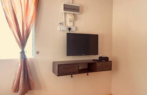 Sekinchan Apartment | Inap Desa R'Sawit Pintu A