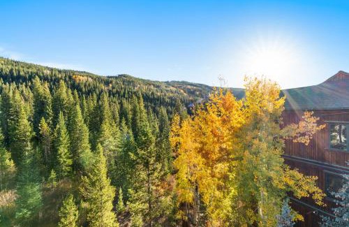 River Run Villa | Inas Way Townhomes Unit B by Summit County Mountain Retreats