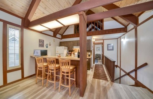 Incline Village Condo | Incline Village 1 Queen 1Bath with AC, WiFi & Parking