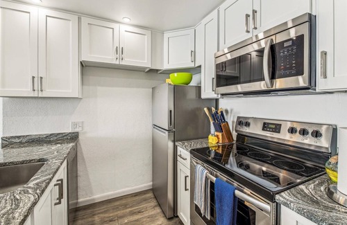 North Ocean City Condo | Includes Xplorie Activities and Linens. PYRAMID - 1BR oceanfront condo w/outdoor pool.