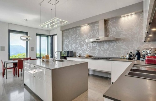Arona Villa | Incredibile villa di lusso con piscina!