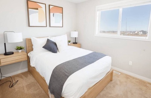 Fort Gary House | Incredible 3Bedroom Townhouse with Garage & Wi-Fi!