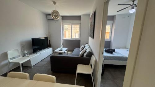 Pla del Bon Repos Apartment | Incredible apartment for 10 in downtown Alicante By ElConserje