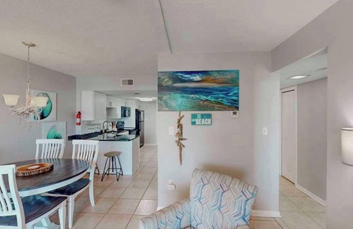 Gulf Shores Apartment | Incredible Beach Views|Pool|Boat Marina|Sleeps 6!