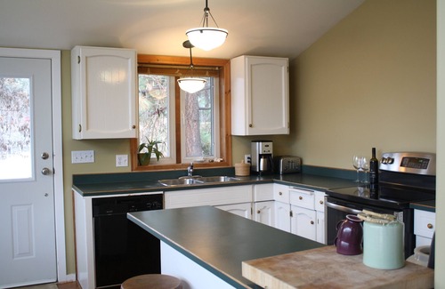 Central Okanagan House | Incredible Lake House in Amazing Location of Okanagan Centre