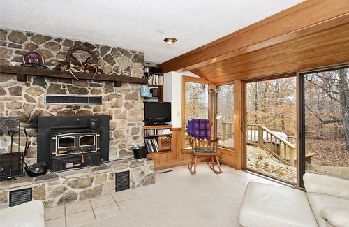 Old Timberline House | Incredible location + spectacular scenery = perfect vacation location!