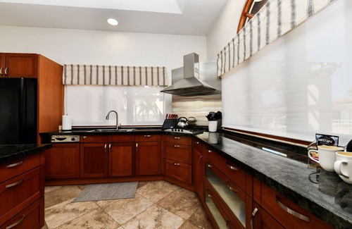 Malmok House | Incredible Ocean-View Home w/Rooftop Terrace!