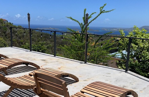 Gift Hill House | Incredible pool & ocean views! Jeep rental available