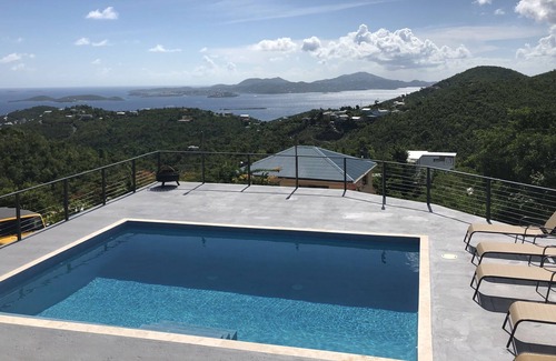 Gift Hill House | Incredible pool & ocean views! Jeep rental available