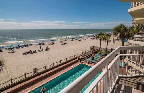 Garden City Condo | Incredible Water's Edge Views with Free Tickets to Local Attractions! WE307
