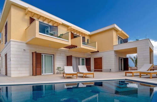 Hvar Villa | Incredibly Indulgent Hvar West Villa |.