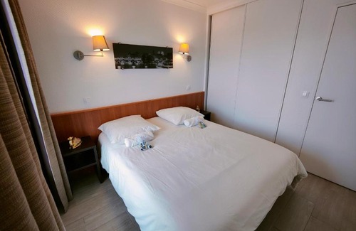 Faubourg de l'Arche Apartment | Incroyable T2 La Défense - Parking gratuit