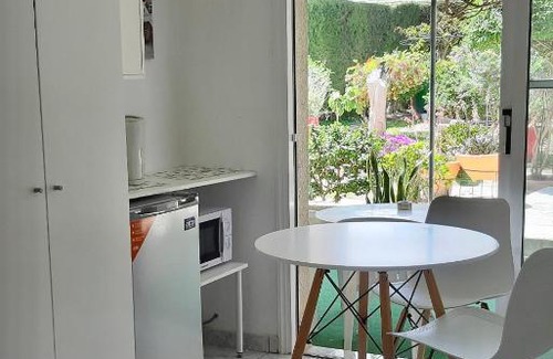 Livadia House | Independent Bedroom with private wc+shower