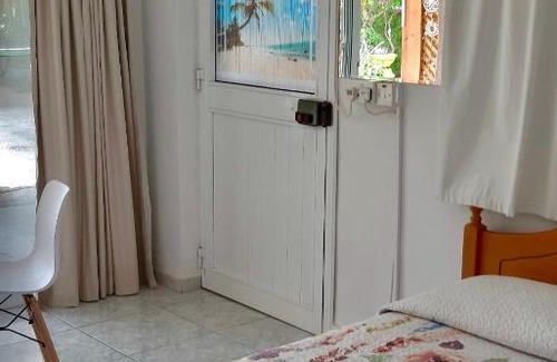 Livadia House | Independent Bedroom with private wc+shower