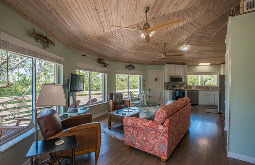 Indian Pass House | Indian Pass Fun, Private & Cozy Beach Cottage-The Barnacle
