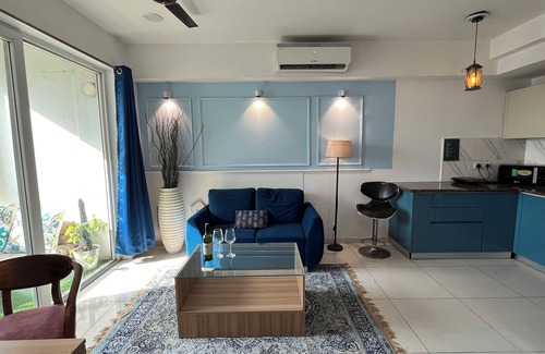 Noida Apartment | Indigo by Grehstay 1BHK Serviced Apartment