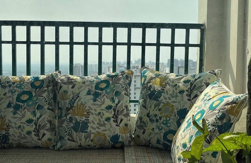 Noida Apartment | Indigo by Grehstay 1BHK Serviced Apartment