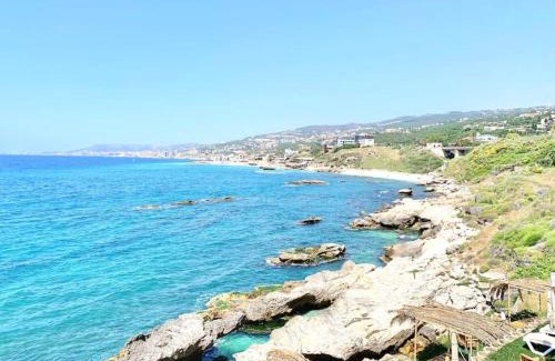 Kfardebian Hotel | Indigo Jungle Beachfront Exotic Room in Batroun