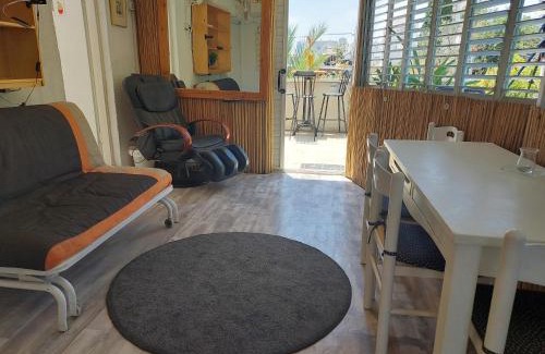 Qiryat Shaʼul Apartment | Indigo roof garden Apt. 1BR 1BA