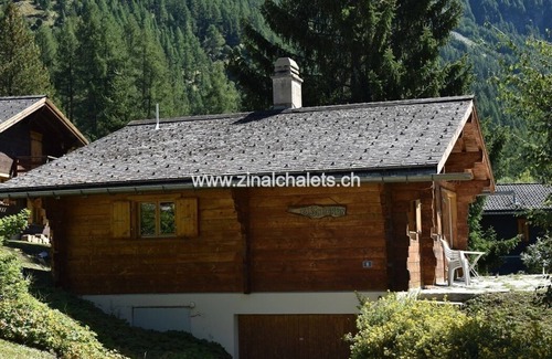 Zinal Ski Chalet | Individual chalet in Zinal - 1 bedroom with a double bed (140x200) - 1 bedroom with 2 beds - 1 bedro