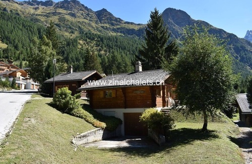 Zinal Ski Chalet | Individual chalet in Zinal - 1 bedroom with a double bed (140x200) - 1 bedroom with 2 beds - 1 bedro