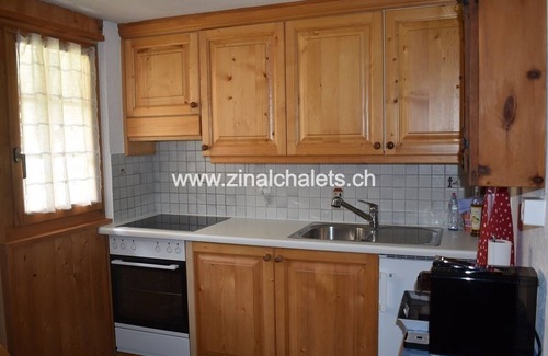 Zinal Ski Chalet | Individual chalet in Zinal - 1 bedrooms with 1 double bed (160x200) - living room - TV broadcasting