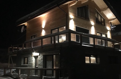 La Plagne-Tarentaise Ski Chalet | Individual ski-in ski-out chalet Paradiski Les Arcs - La Plagne