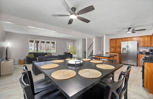 Milan House | Indoor Heated Pool |Game Room|Hot Tub|Sauna Near Sandusky| The Indoor Oasis