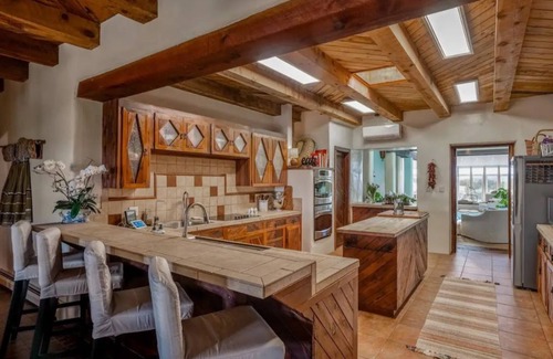 La Cienaga House | Indoor Pool-Expansive Views- Minutes to the Plaza-Hacienda Tesoro Escondido!