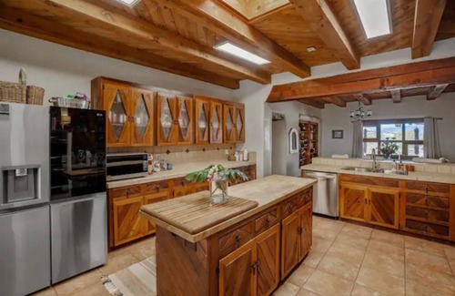 La Cienaga House | Indoor Pool-Expansive Views- Minutes to the Plaza-Hacienda Tesoro Escondido!