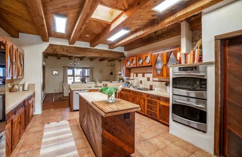 La Cienaga House | Indoor Pool-Expansive Views- Minutes to the Plaza-Hacienda Tesoro Escondido!