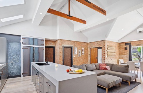 Somers House | Industrial Chic in Templestowe