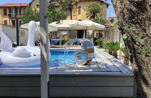 Rho Bed & Breakfast | Infinity Passion