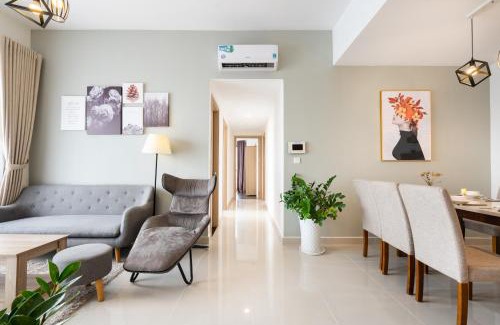 Bach Dang Riverside Apartment | Infinity Pool Signature - Saigon Rivergate