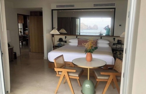 El Medano Ejidal Resort | Infinity Suite With Jacuzzi